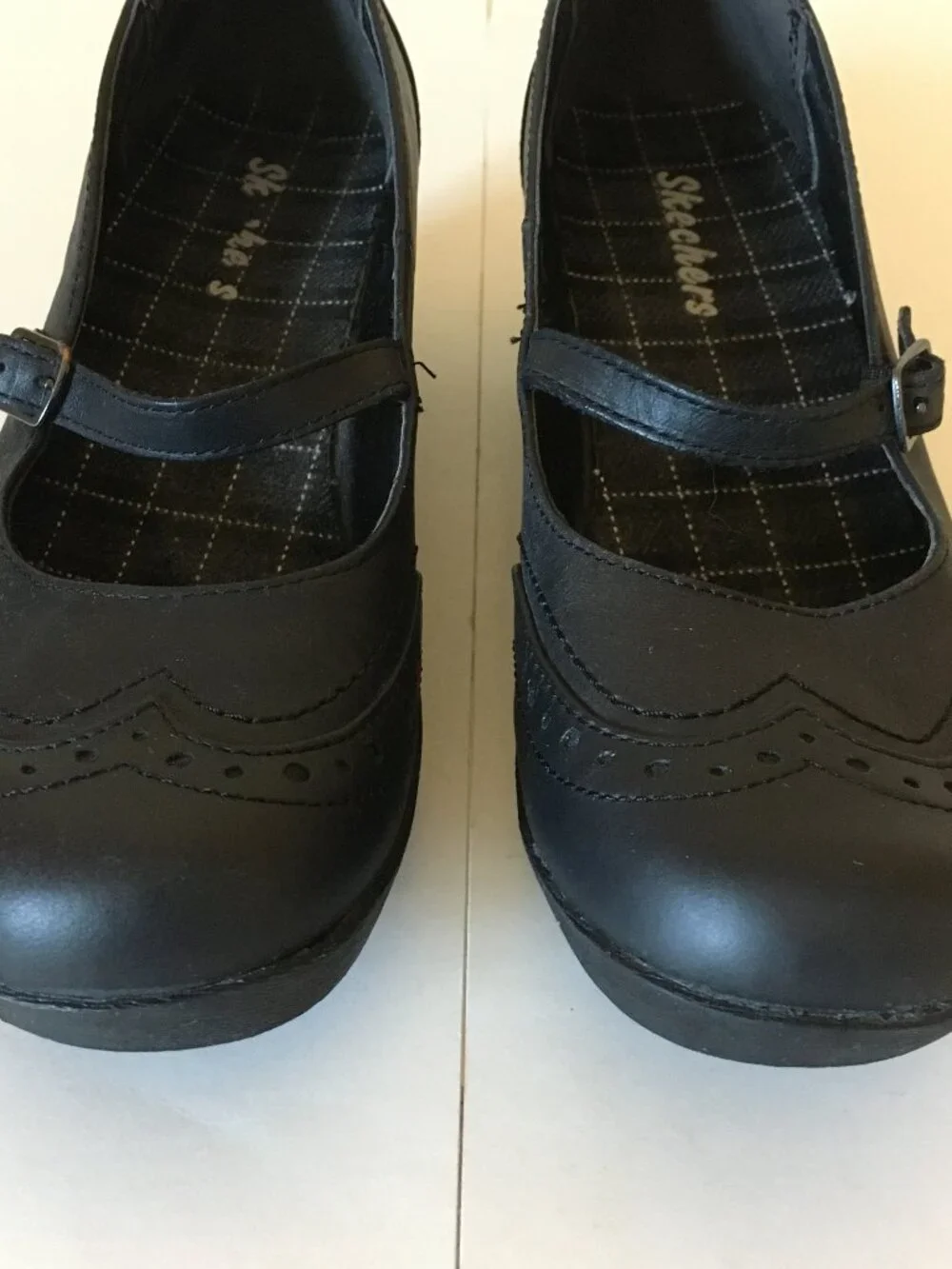 Skechers Black Mary Jane Shoes 7.5 Wedge Leather Buckle Twee Dark Academia